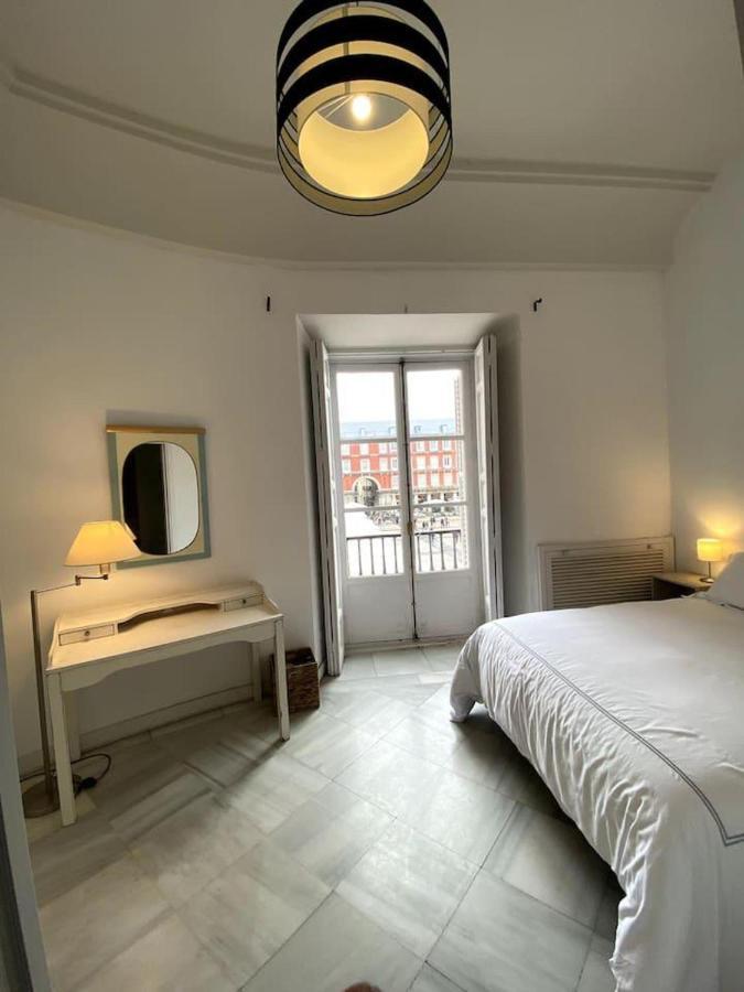 Big Apartment In Plaza Mayor In Madrid Spain Exterior photo